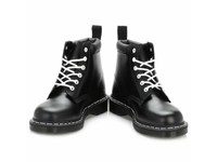 dr martens free delivery